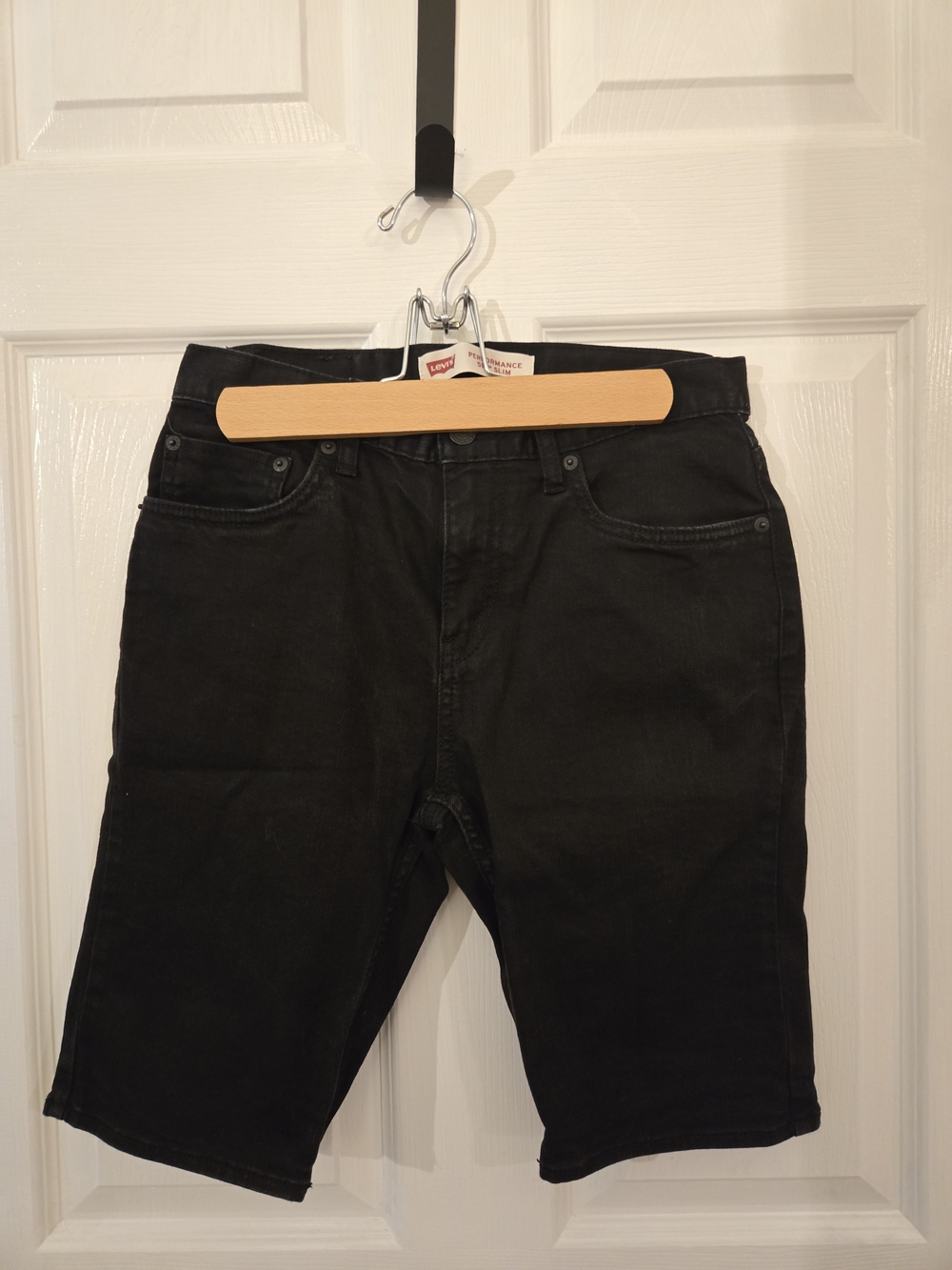 Levi's Men's Black Relaxed Denim Shorts